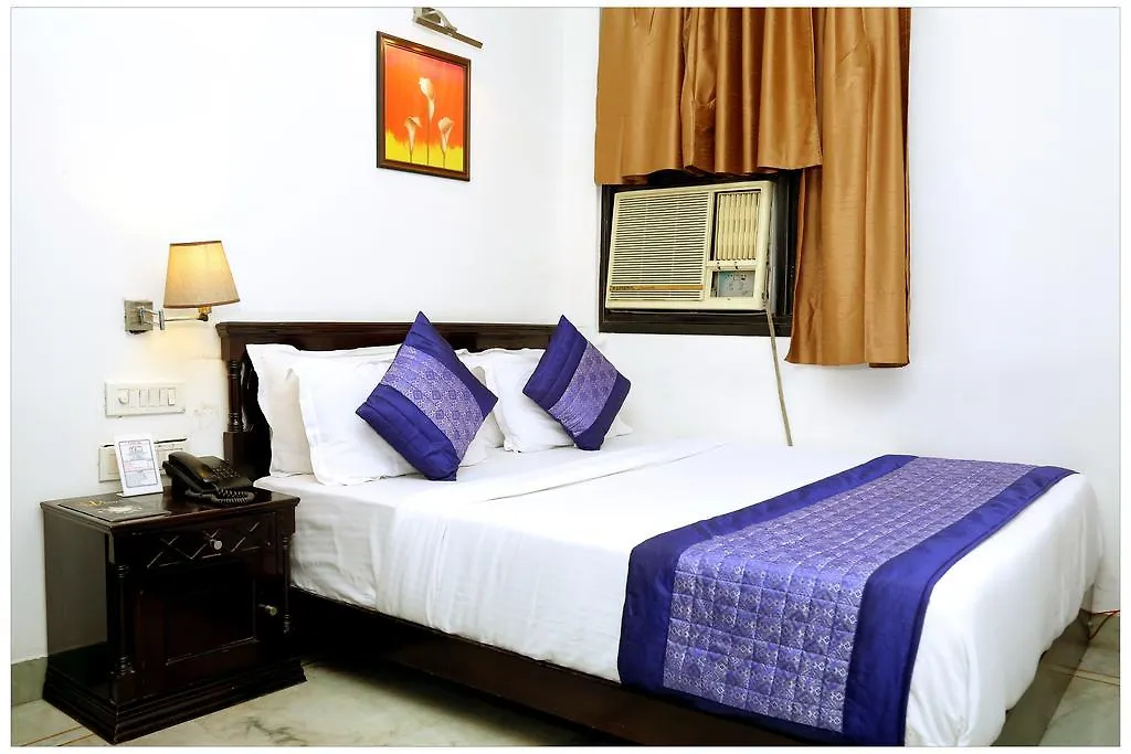 ***  Airport Hotel The R Blues - New Delhi India