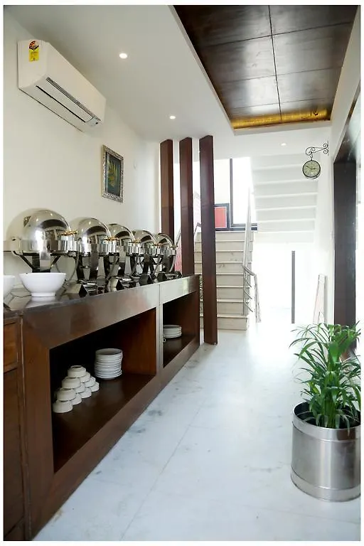 Airport Hotel The R Blues - New Delhi 3*,  India
